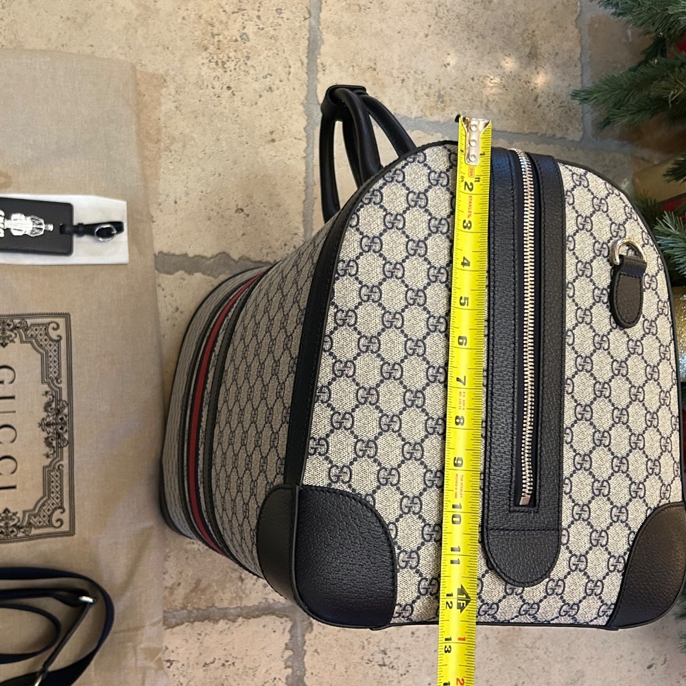 Gucci Savoy Gigi supreme large duffel bag made in Italy NWT - Picture 10 of 11